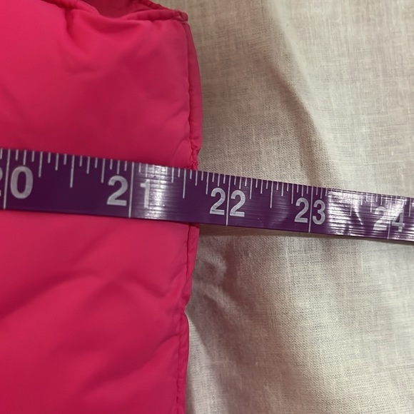 NEW J Crew Cropped puffer vest with PrimaLoft®!!! - Picture 5 of 6